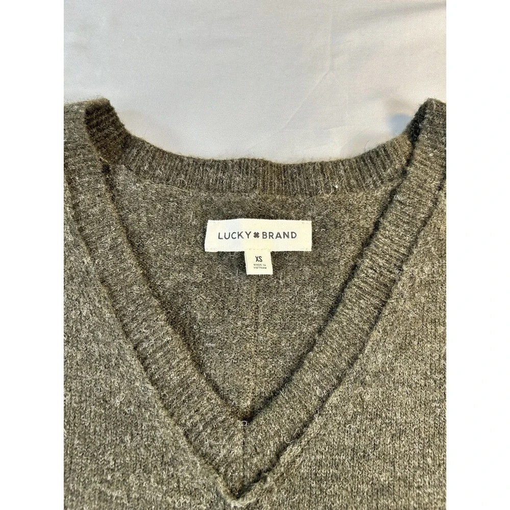 Lucky Brand Women's XS Forest Green V-Neck Pullover‎ Sweater